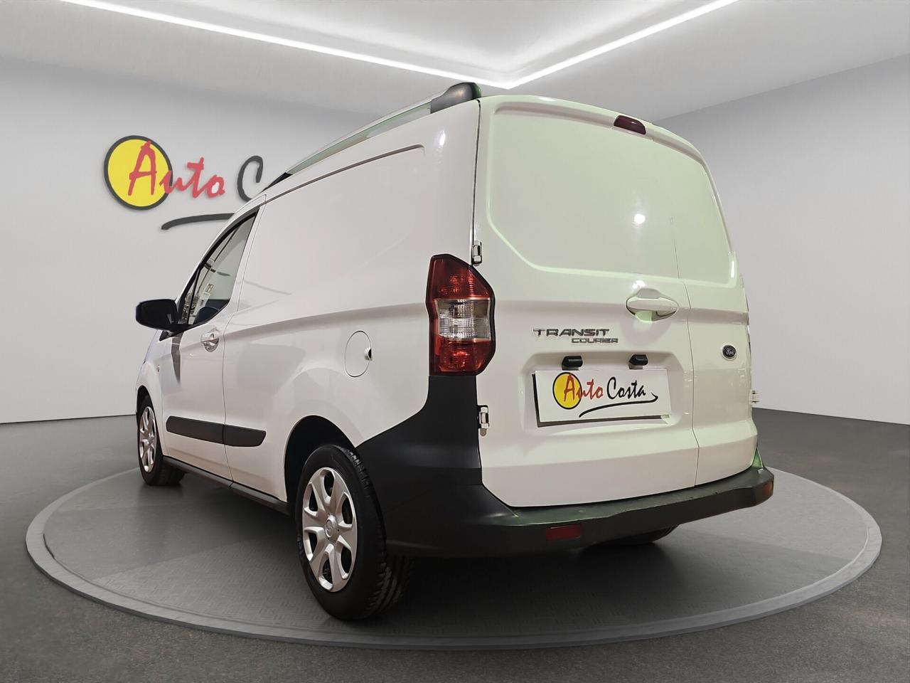 Ford Tourneo Courier 1.5 TDCI 75 CV Plus