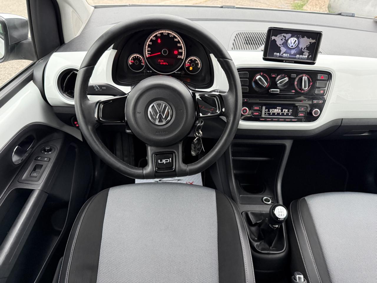 Volkswagen up! 1.0 75 CV 5p WHITE NEOPATENTATI
