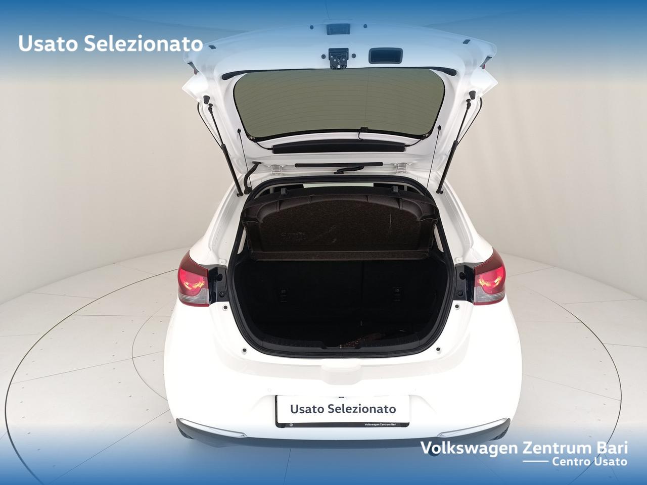 Mazda 2 1.5 homura 75cv