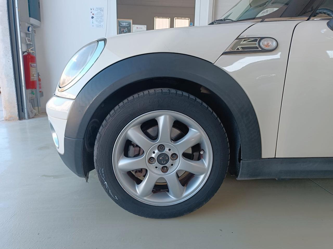 Mini 1.4 16V One Chili