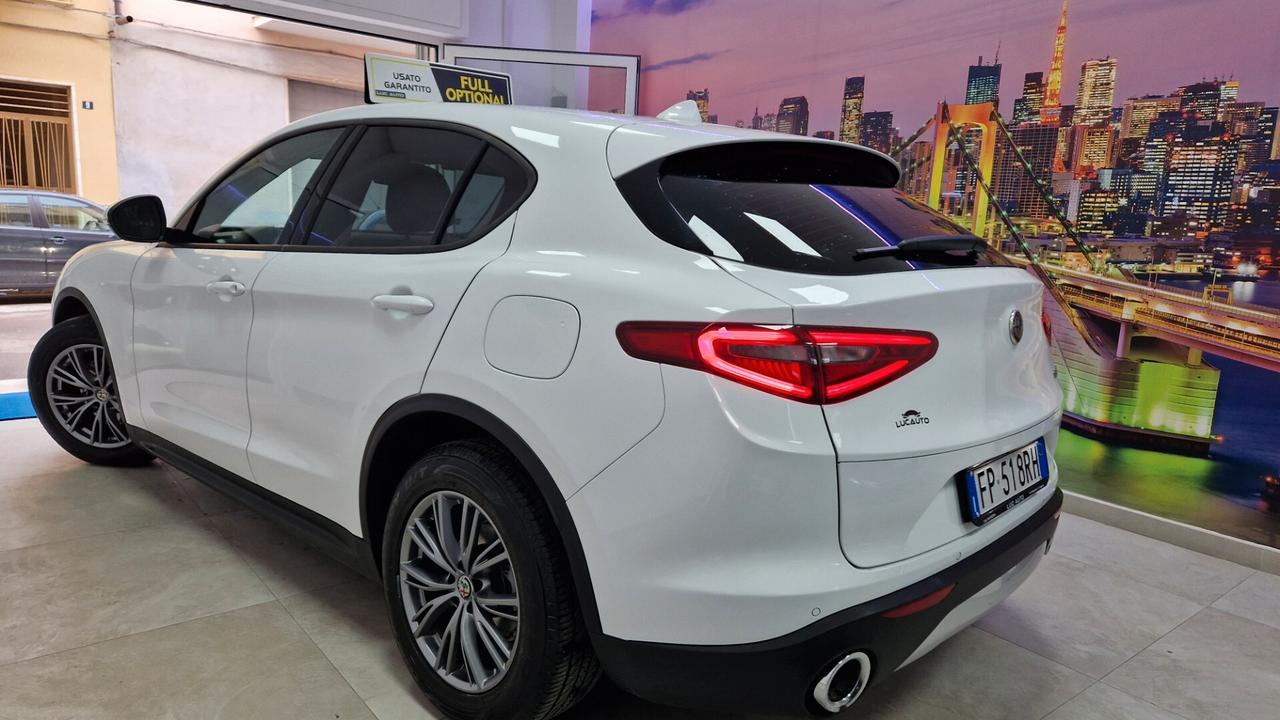 Alfa Romeo Stelvio 2.2 Turbodiesel 150 CV AT8 RWD Super