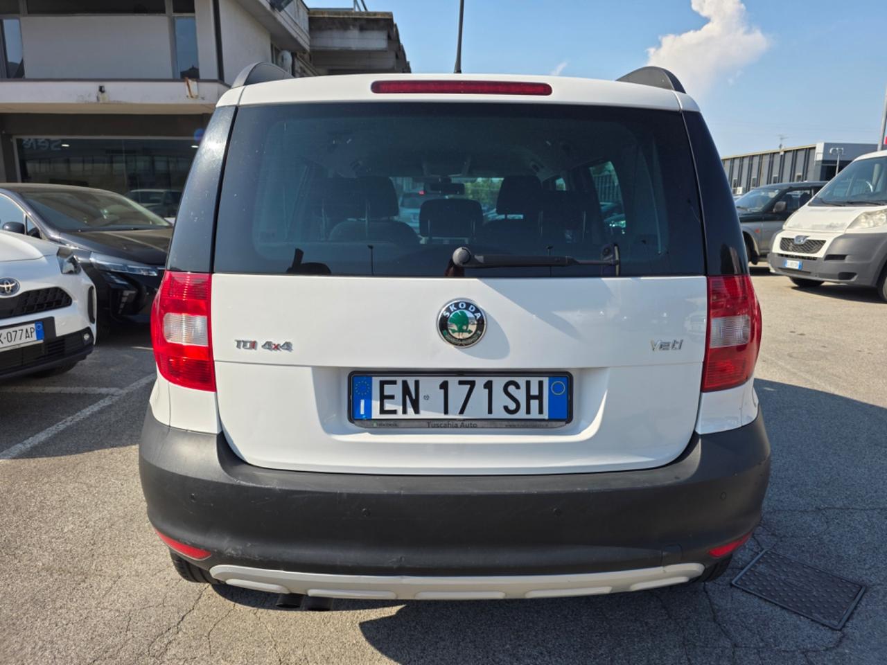 Skoda Yeti 2.0 TDI CR 140CV DSG 4x4 Elegance