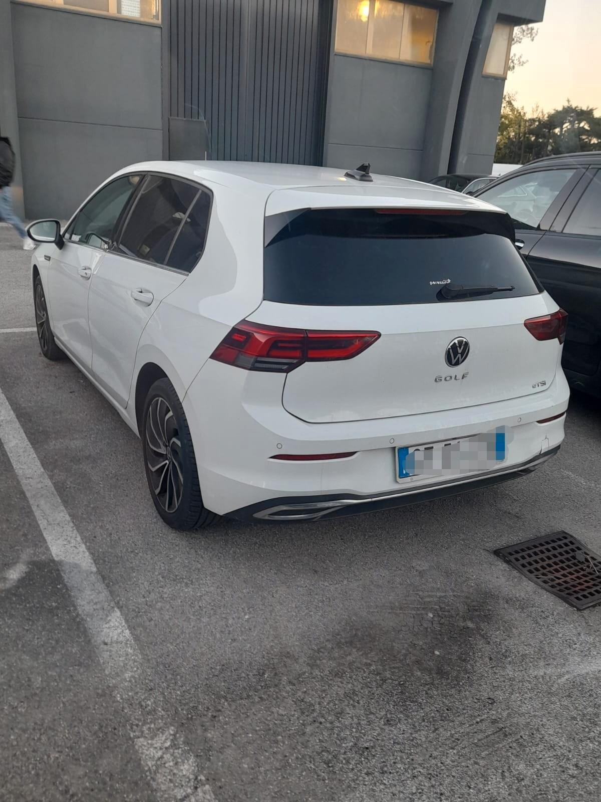 Volkswagen Golf 1.5 eTSI 150 CV R-Line