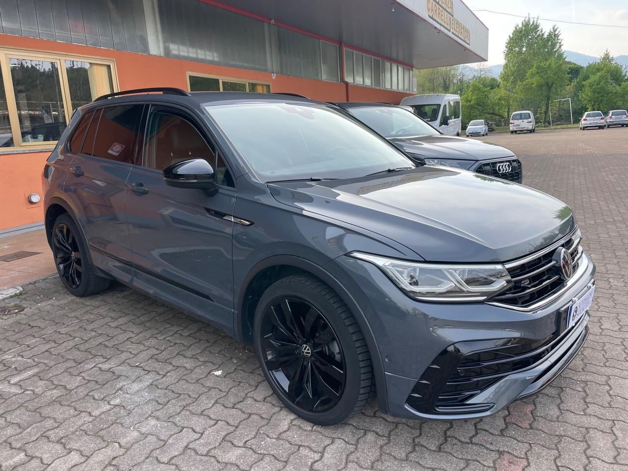 Volkswagen Tiguan 2.0 TDI 150 CV DSG R-Line Black