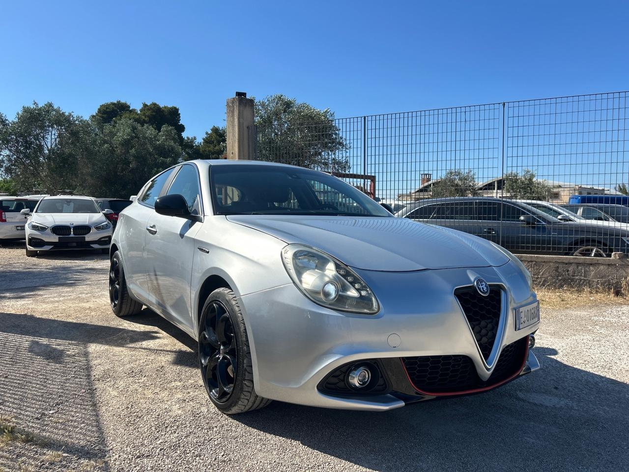 Alfa Romeo Giulietta 2.0 JTDm-2 140 CV Distinctive-2011