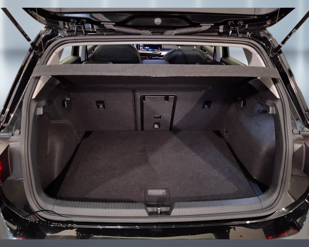 VOLKSWAGEN Golf VIII 2024 - Golf 2.0 tdi Style 150cv dsg