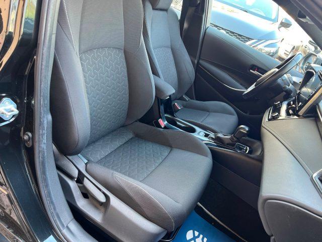 TOYOTA Corolla 1.8 Hybrid Active