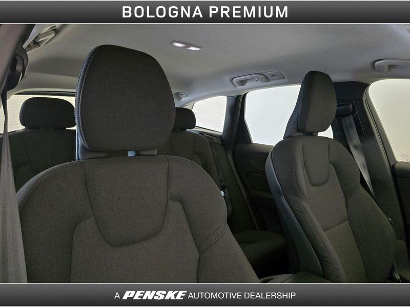 Volvo XC60 XC60 B4 (d) Geartronic Momentum Pro N1 - AUTOCARRO