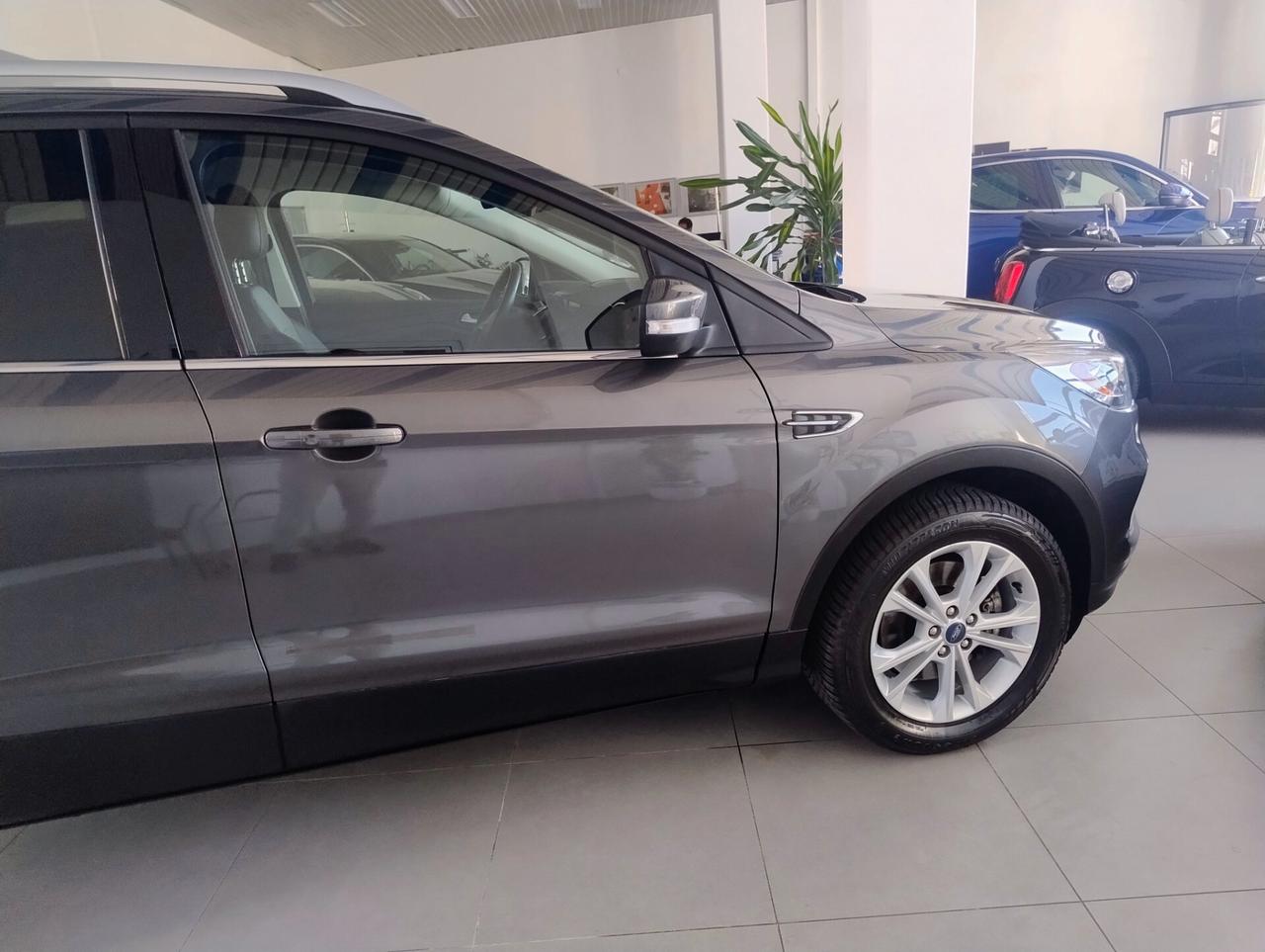 Ford Kuga 1.5 TDCI 120 CV S&S 2WD Titanium