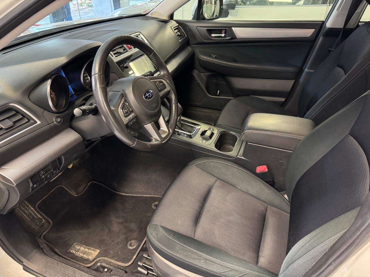 Subaru OUTBACK 2.0d-S Lineartronic Unlimited