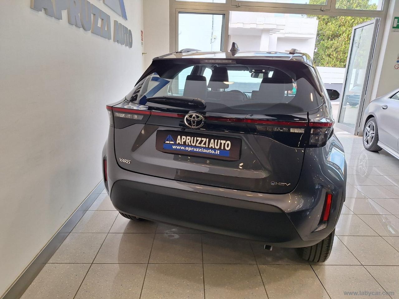 TOYOTA Yaris Cross 1.5 Hybrid 5p. E-CVT ACTIVE TREND