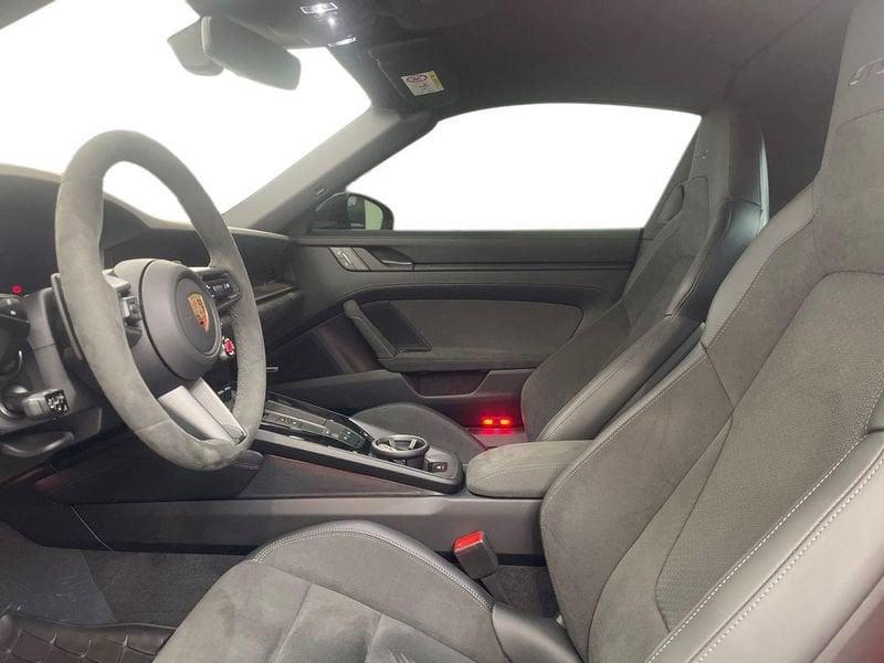 Porsche 911 VIII 992 Targa Targa 3.6 4 GTS auto