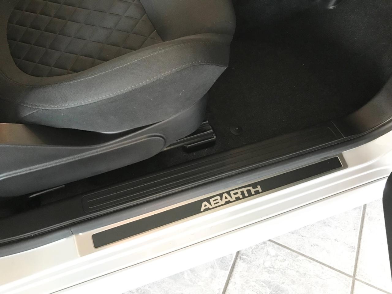 Abarth 595 1.4 Turbo T-Jet 165 CV Pista