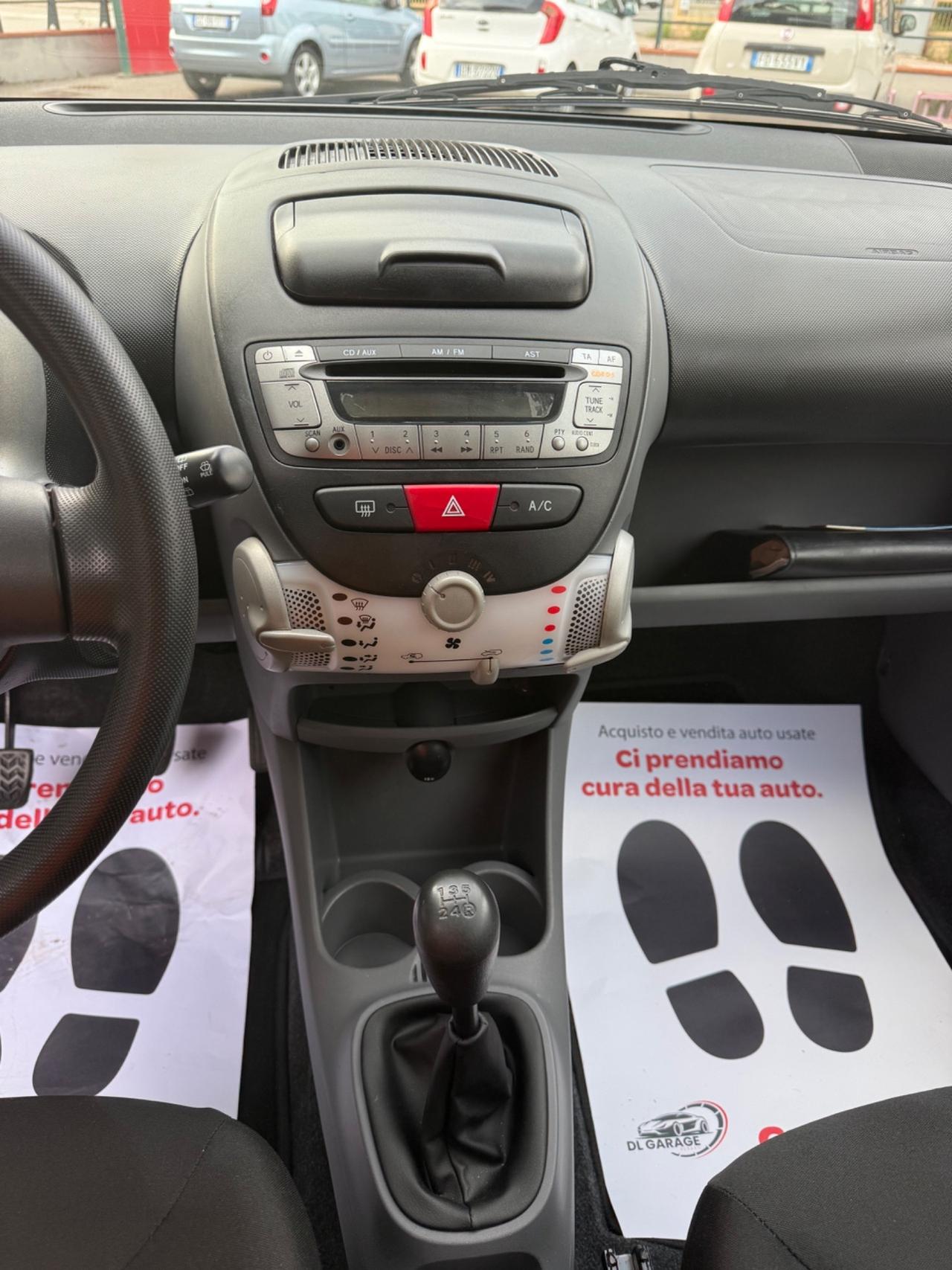 Toyota Aygo 1.0 12V VVT-i 5 porte Sol Connect