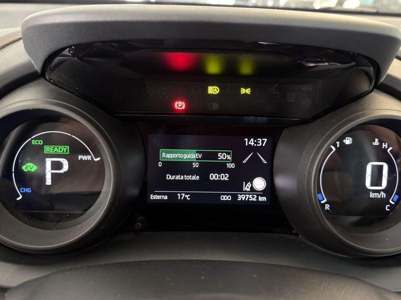 Toyota Yaris Hybrid Trend MY22