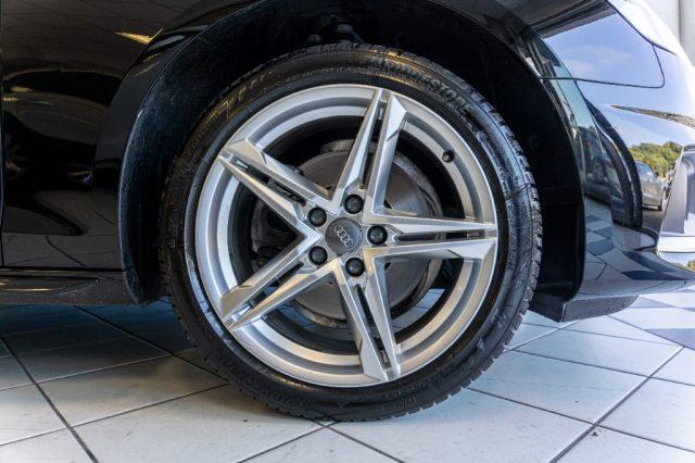 AUDI A4 Avant 35 TDI/163 CV S tronic S line edition