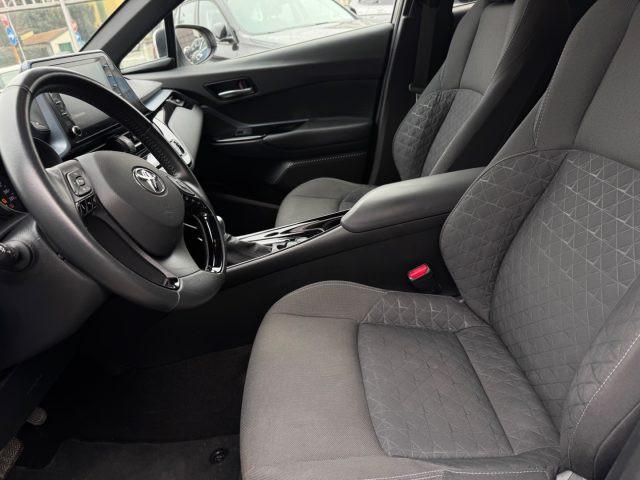TOYOTA C-HR 2.0 Hybrid E-CVT Morebusiness