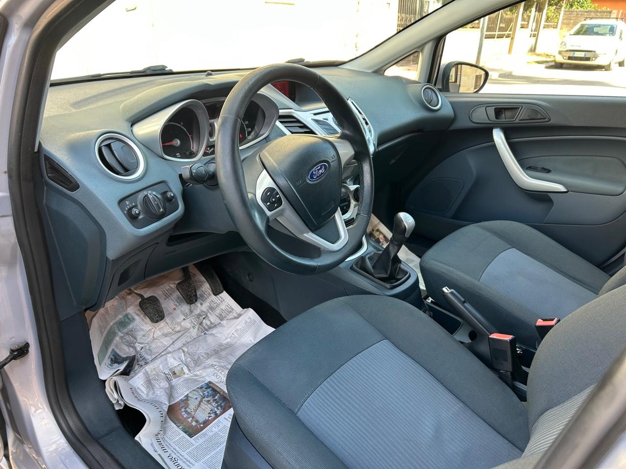 Ford Fiesta 1.4 TDCi 5p. Titanium