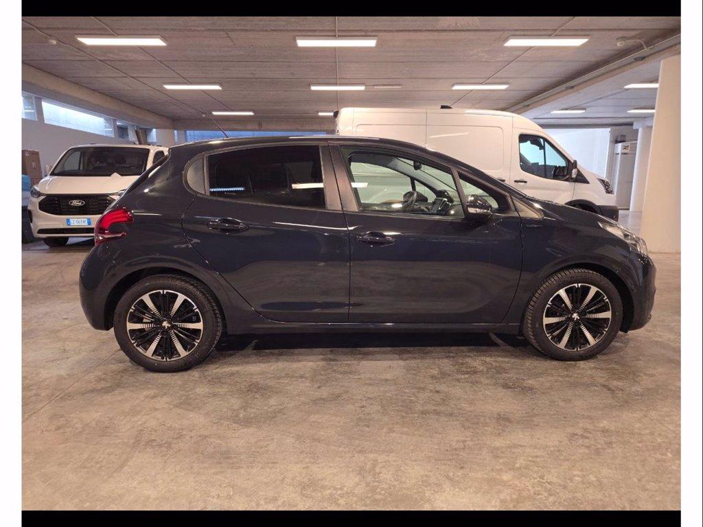 PEUGEOT 208 5p 1.2 puretech signature s&s 82cv del 2019