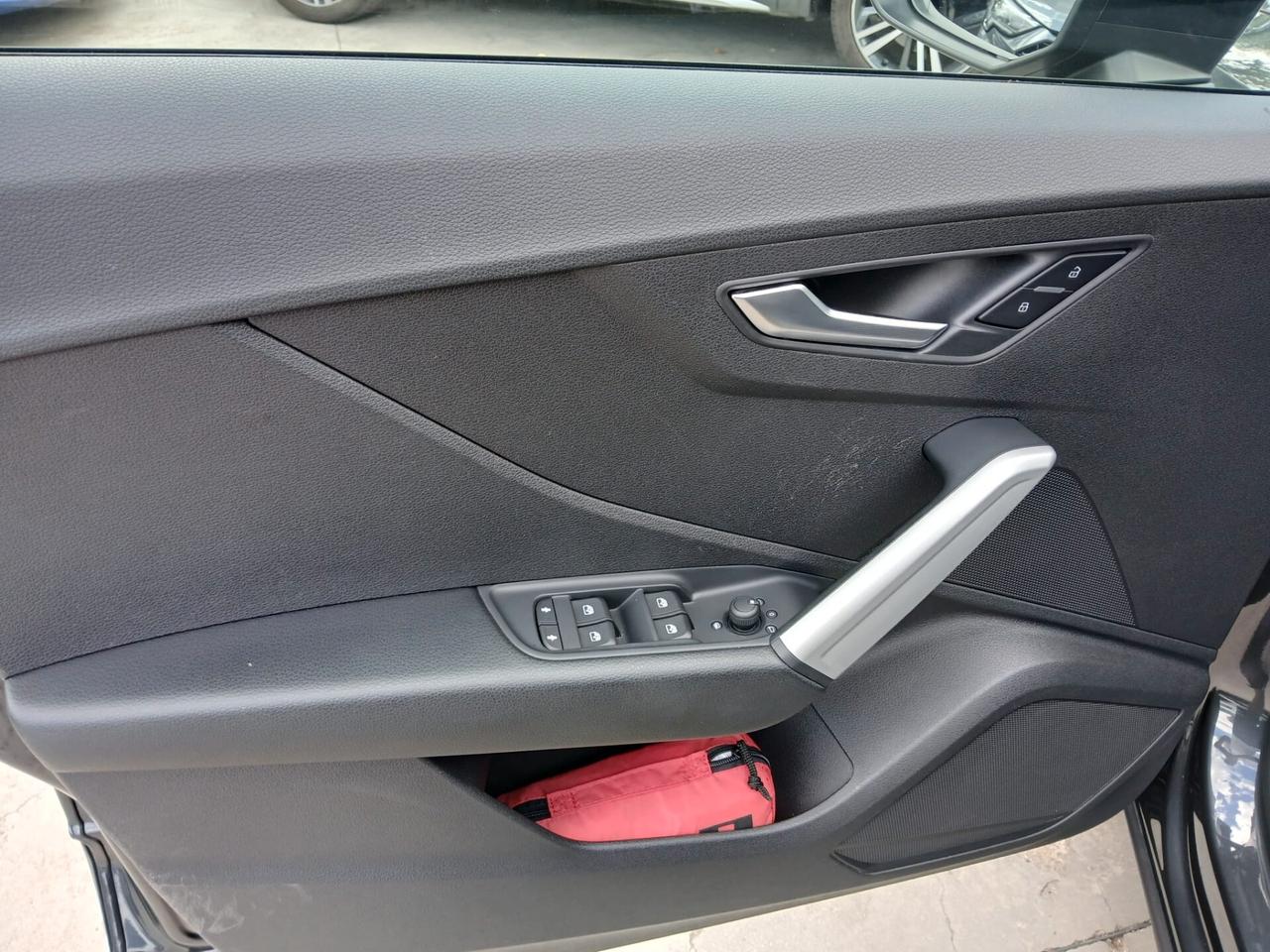 Audi Q2 30 TFSI Business