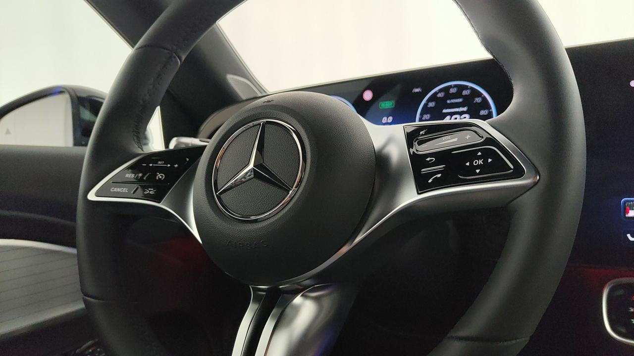 Mercedes-Benz CLA 250+ con tecnologia EQ