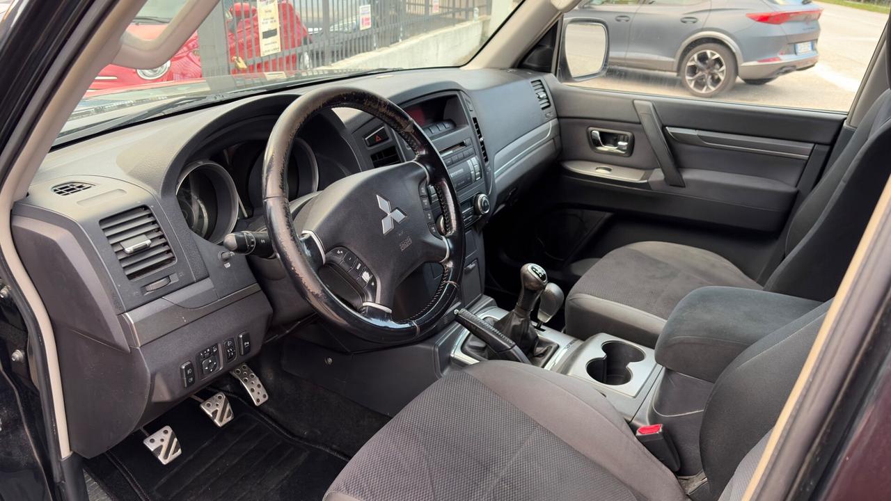 Mitsubishi Pajero 3.2 DI-D 16V 5p. Intense. UNICO PROPRIETARIO