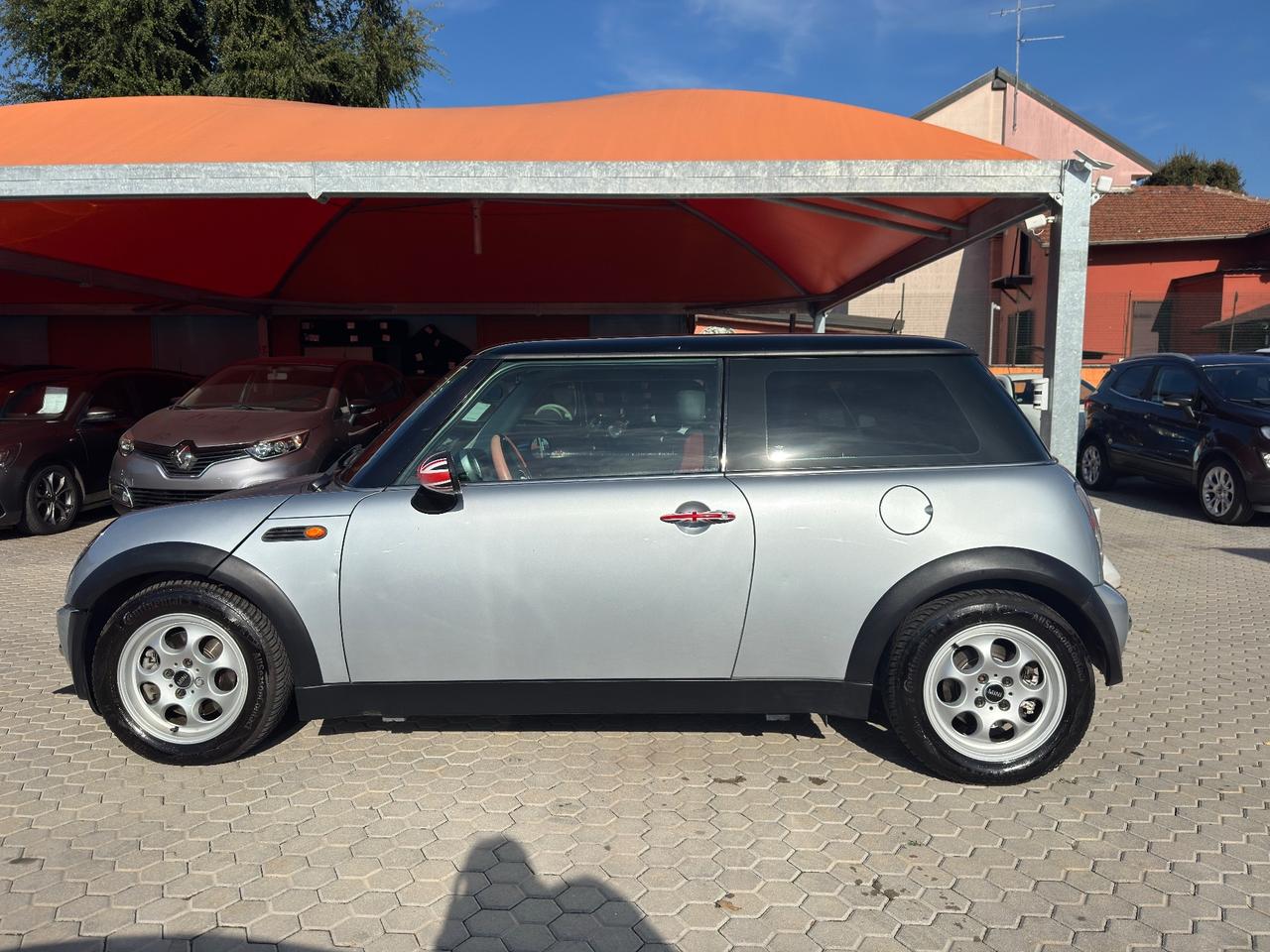 Mini ADATTA A NEOPATENTATI 1.6 16V Cooper