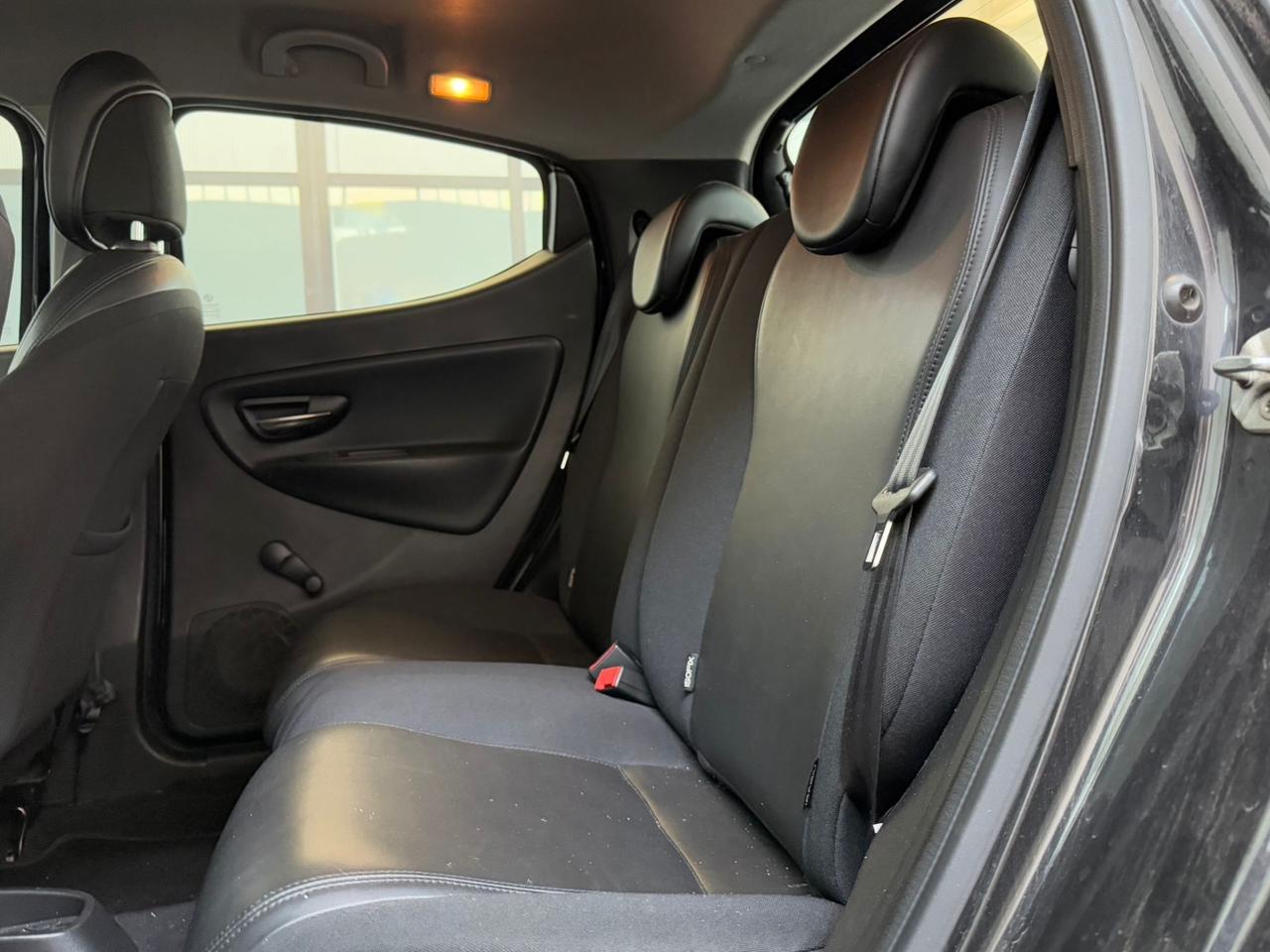 Lancia Ypsilon 1.2 69 CV 5 porte GPL Ecochic Unyca