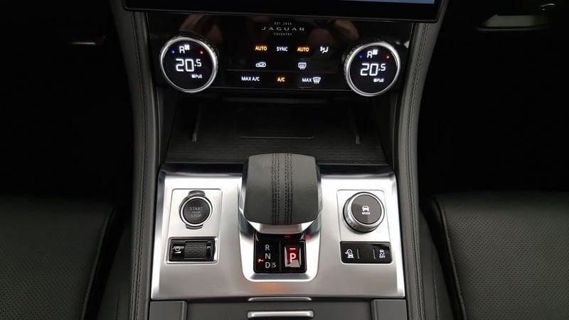 Jaguar F-Pace 2.0 D 163 CV AWD aut. SE