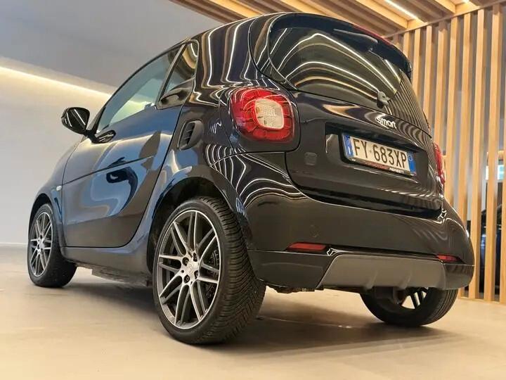 smart forTwo BRABUS eQ 41KW MAX RANGE 159KM FULLOPTI GARANZIA