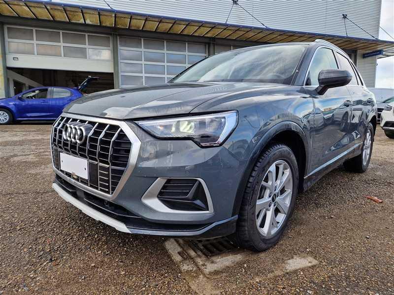 AUDI Q3 35 TDI quattro S tronic Business Advanced