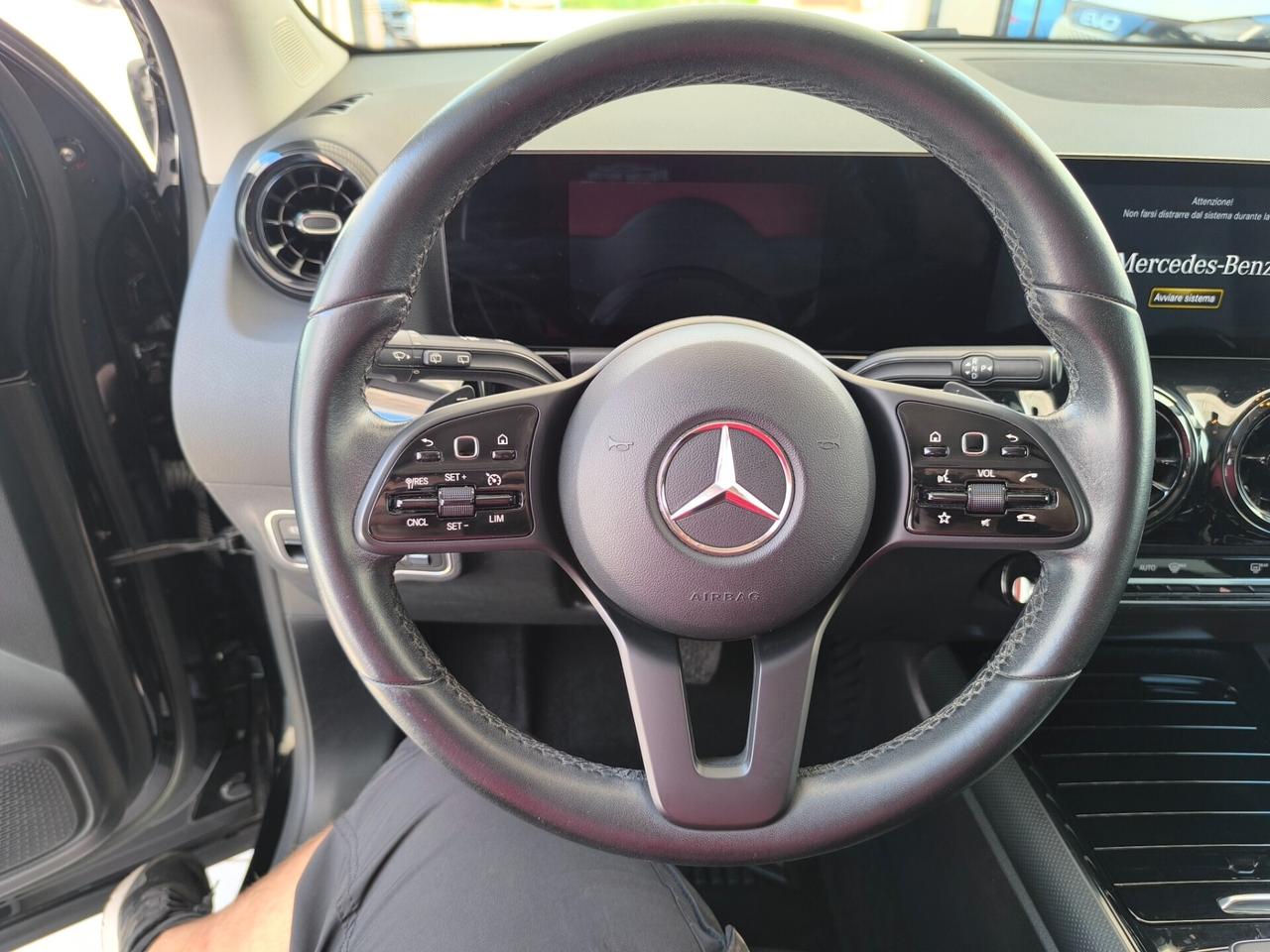 Mercedes GLA 200 d Auto. Sport 2.0 CC 150 CV 2021
