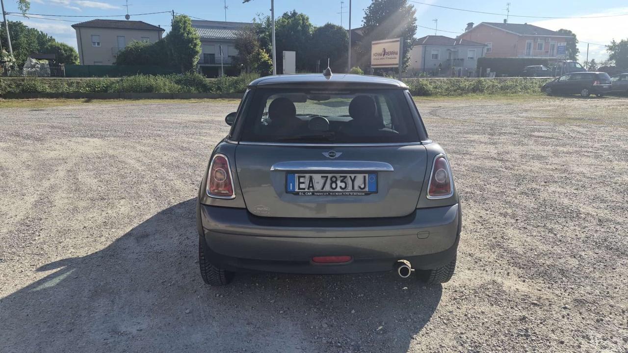 Mini 1.6 16V Abbey Road D
