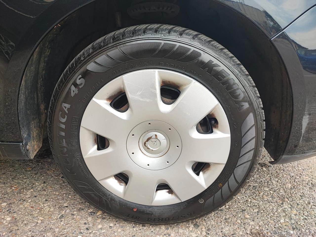 Volkswagen Polo 1.2 BENZINA NEOPATENTATI 5 PORTE 2005