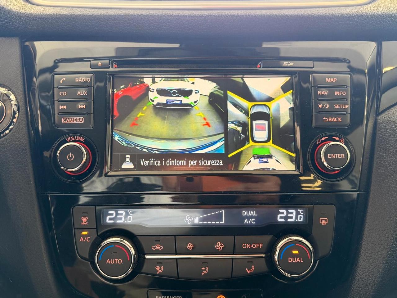 NISSAN QASHQAI TEKNA 1.6 DCI 130CV NAVI CAM 360° ANNO 2016