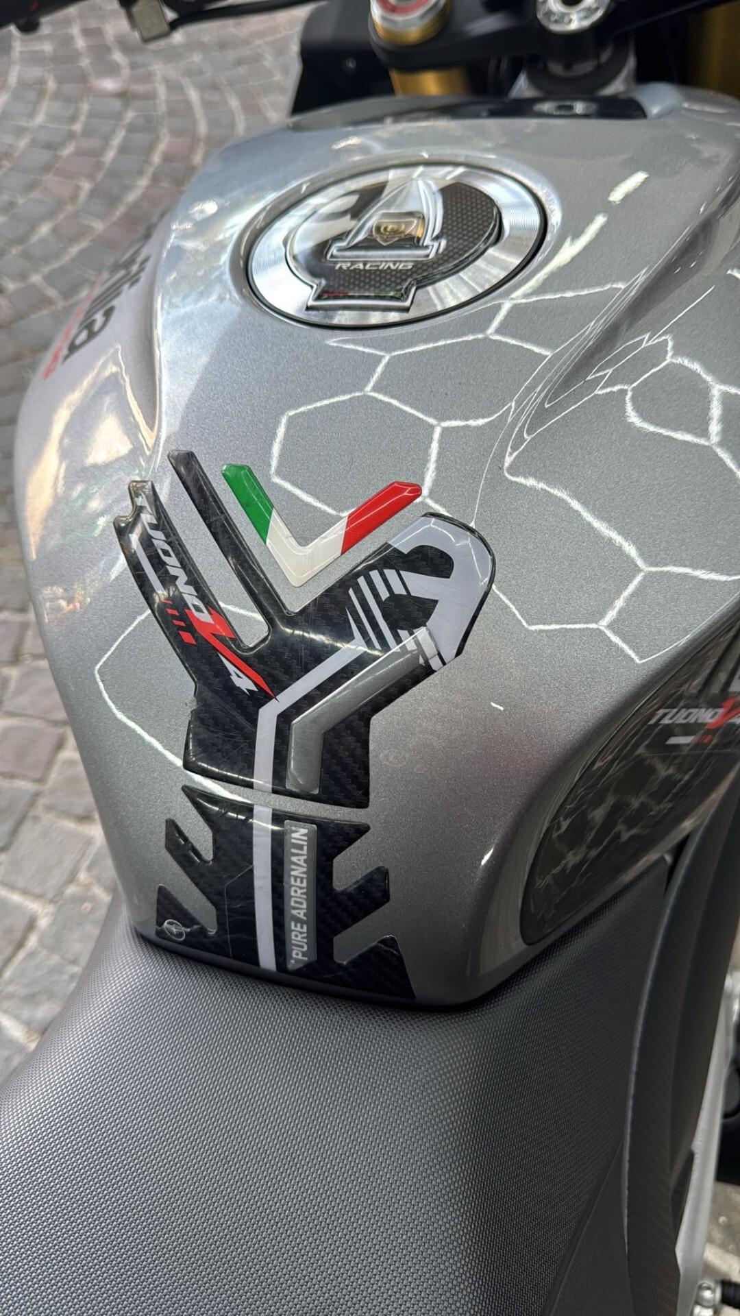 Aprilia Tuono V4 1100