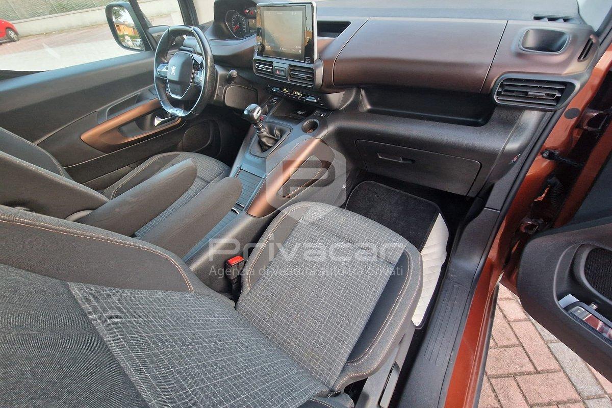 PEUGEOT Rifter BlueHDi 130 S&S GT Line Standard