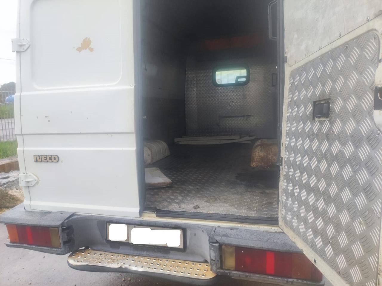 IVECO DAILY 35 10 D 2.5