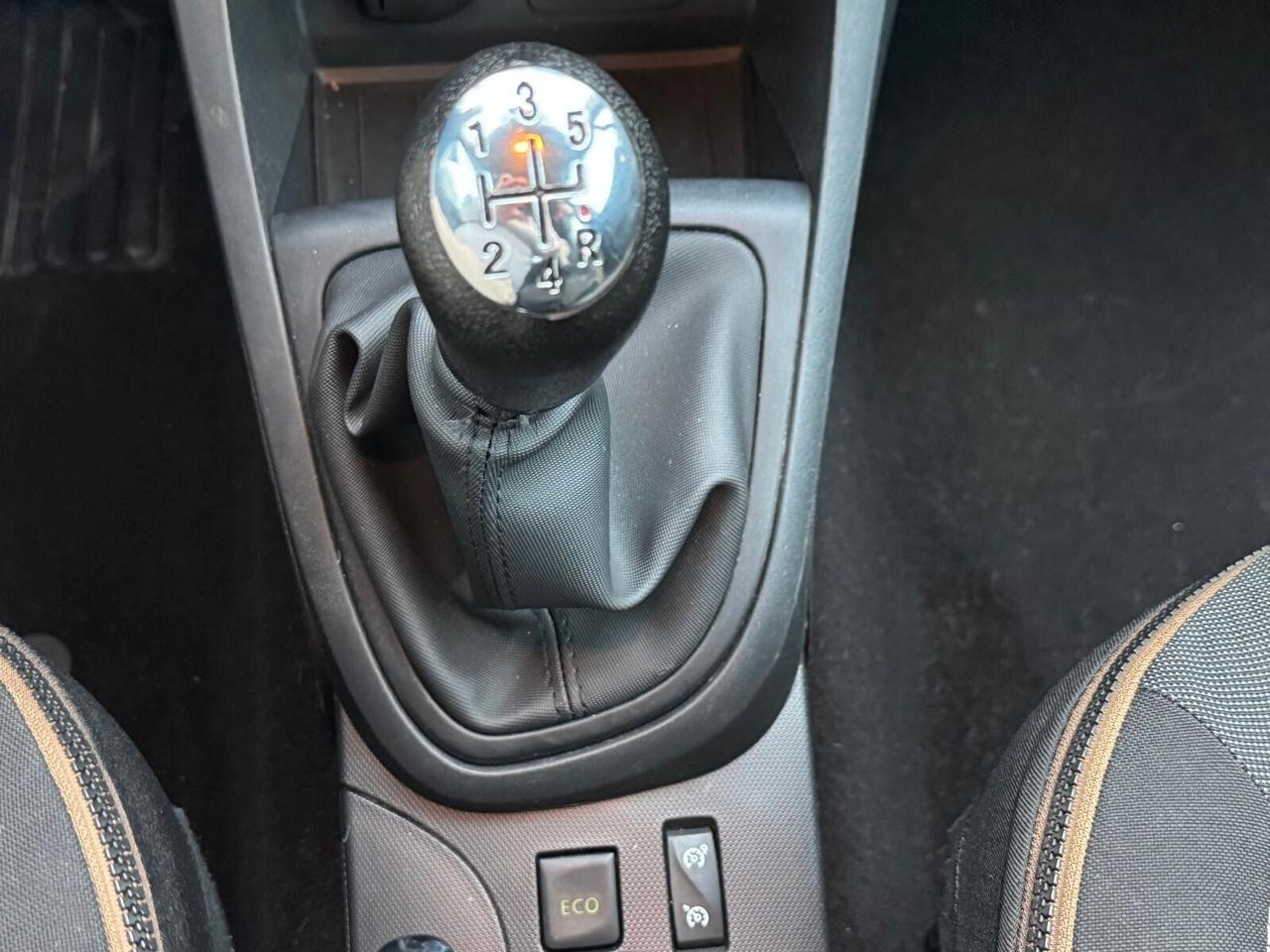 RENAULT CAPTUR 0.9 BENZ S&S 90CV 130000KM