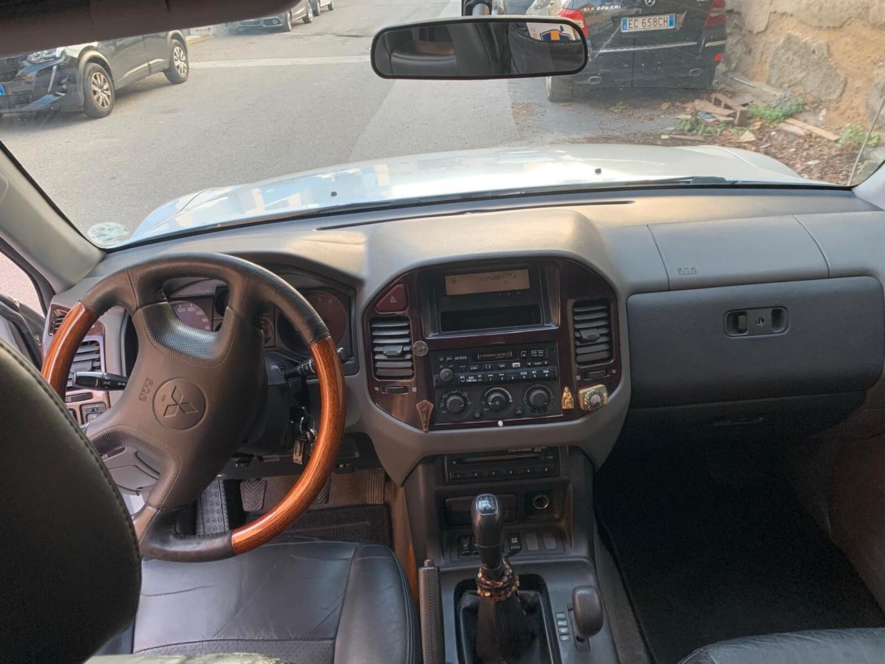 Mitsubishi Pajero 3.2 16V DI-D 3p. GLS