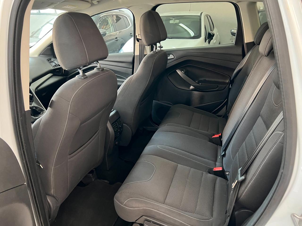 Ford Kuga 2.0 TDCI 115 CV 2WD Titanium