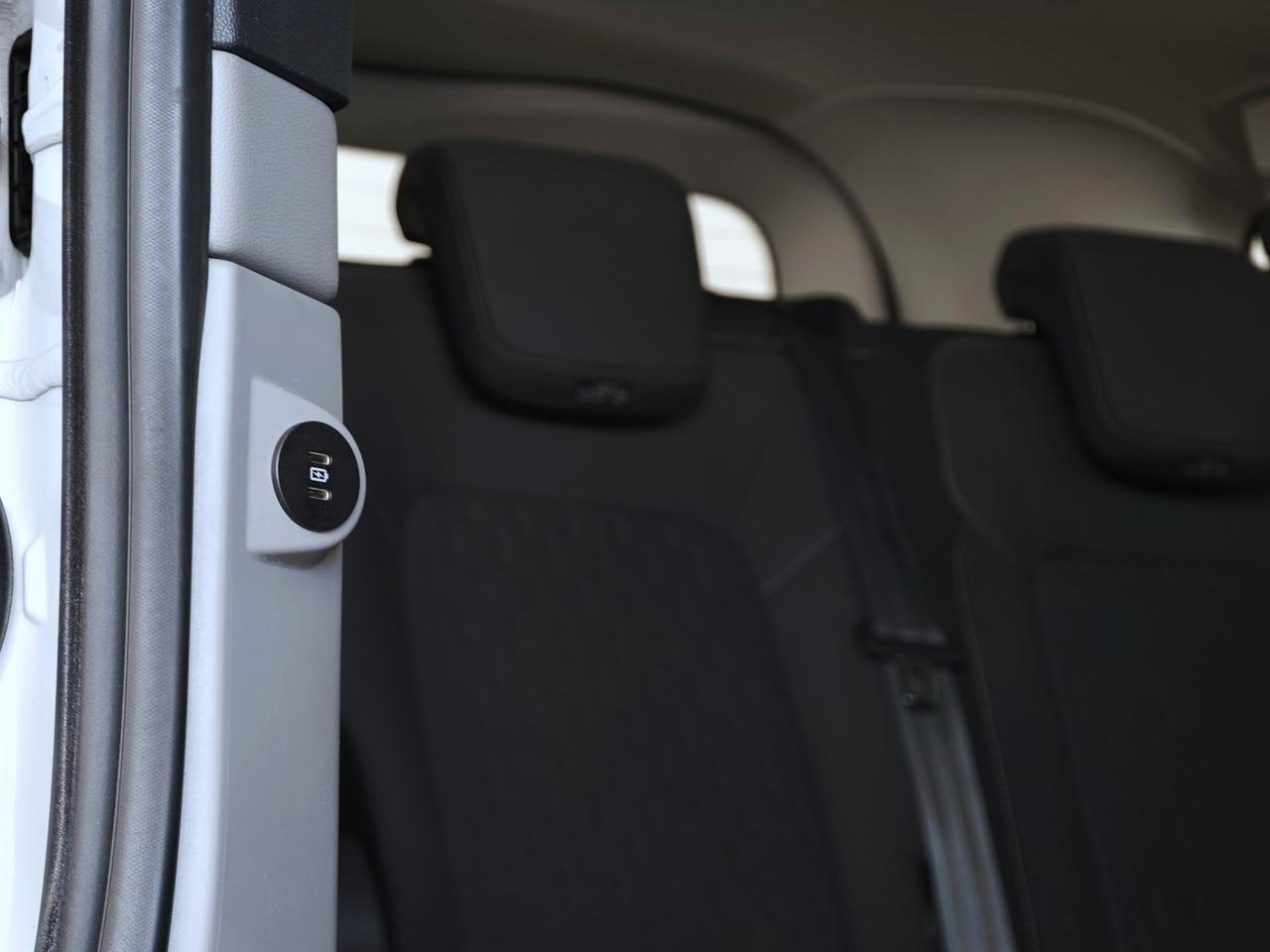 Ford Tourneo Custom 2.0 Ecoblue 9 posti - 2024