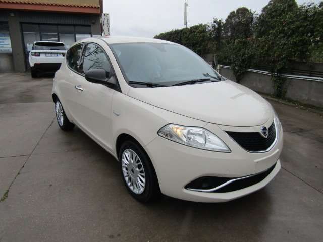 Lancia Ypsilon 1.2 69 CV 5 porte GPL Ecochic Silver