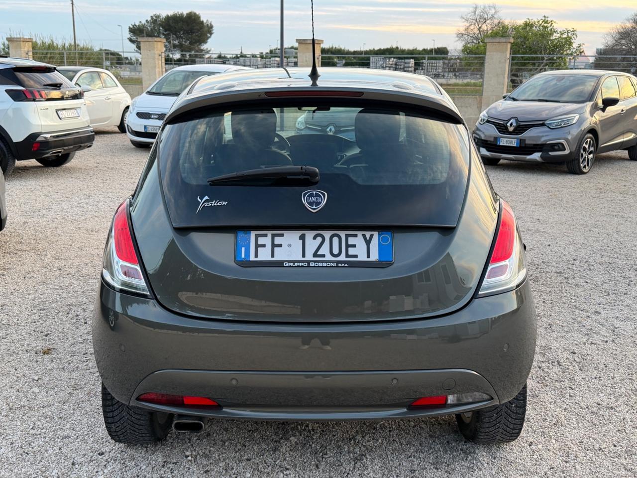 Lancia Ypsilon 1.2 69 CV 5 porte GPL Ecochic Gold