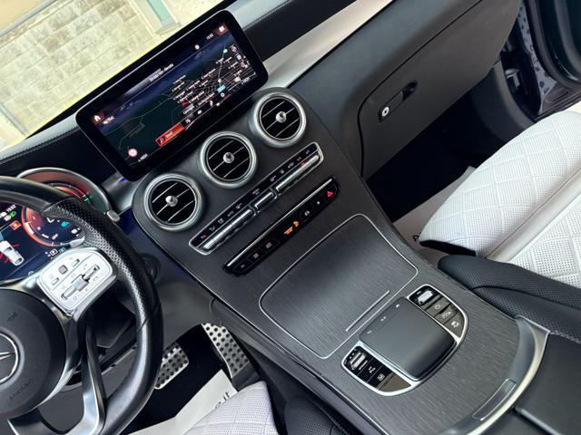 MERCEDES-BENZ GLC 300 de 4Matic Plug-in hybrid Coupé Premium Plus.