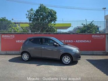 Lancia Ypsilon Ypsilon 1.2 69 CV 5 porte Silver
