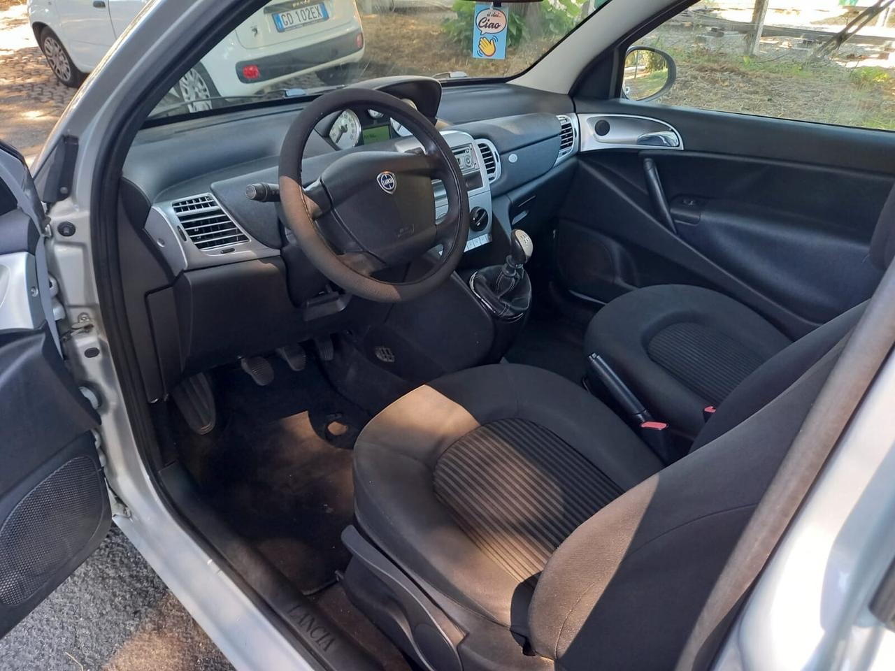Lancia Ypsilon 1.2 Argento NEOPATENTATI GARANZIA 12 MESI