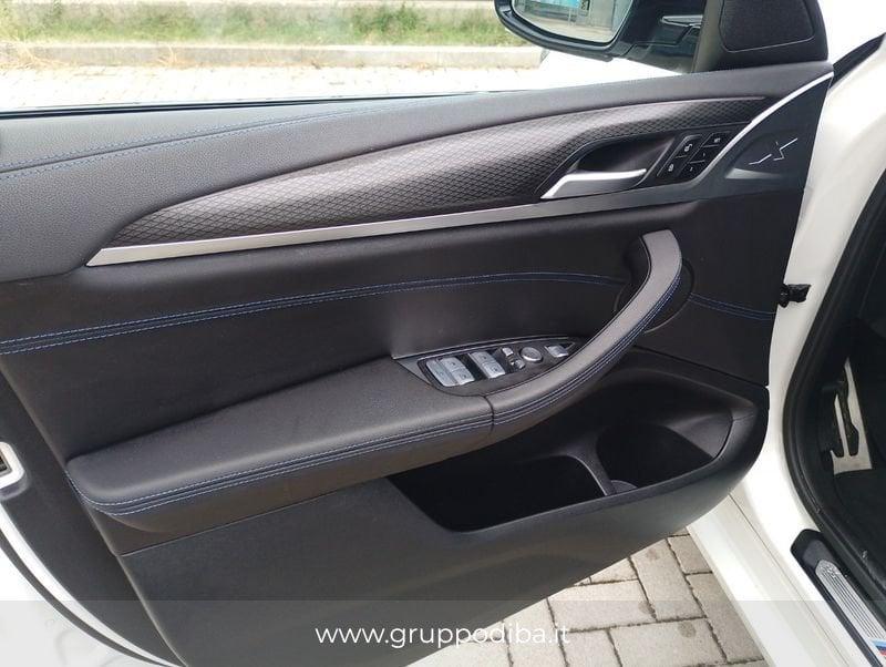 BMW X4 G02 2021 xdrive M40d mhev 48V auto