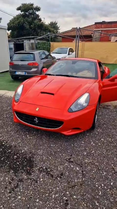 Ferrari California DCT 2014