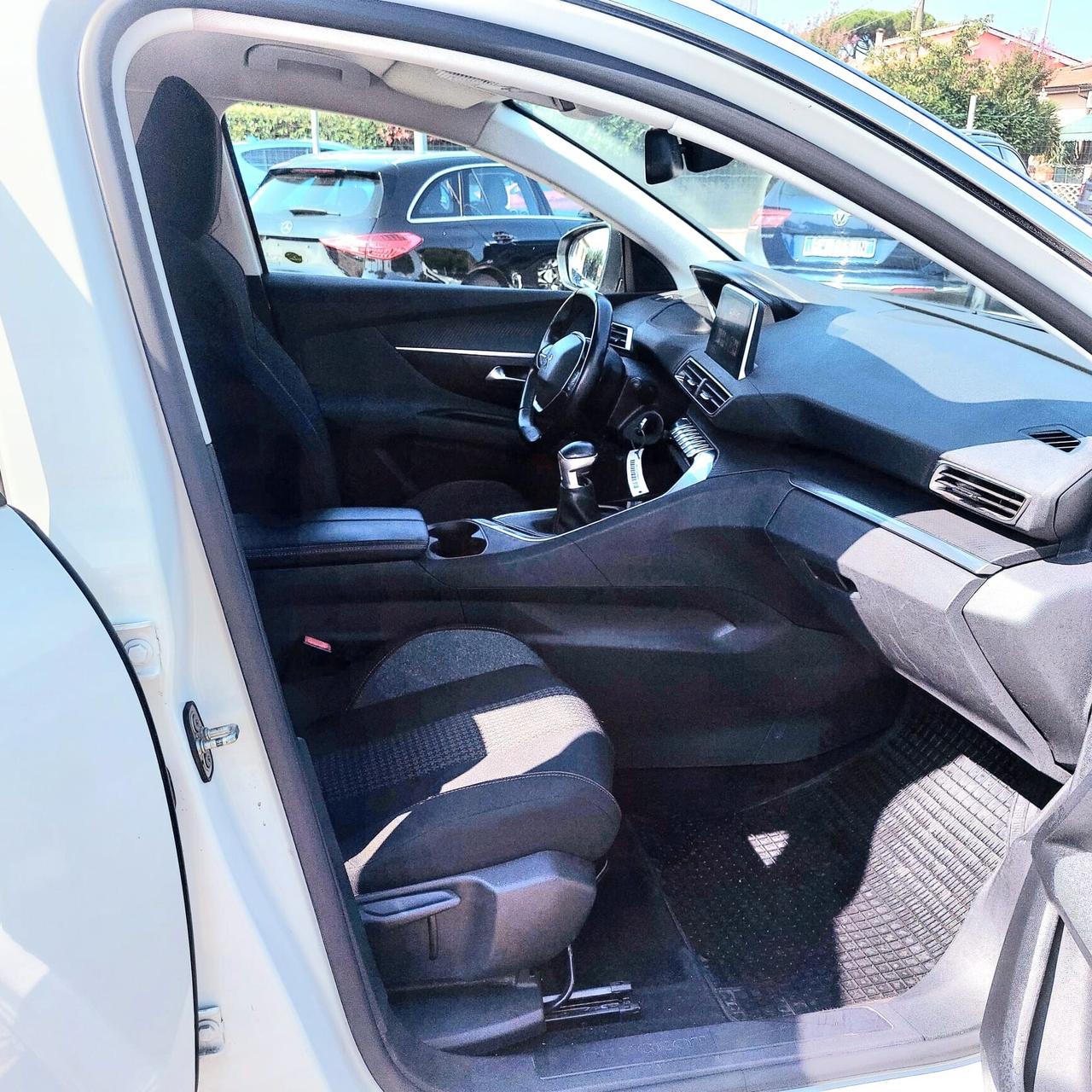 Peugeot 3008 BlueHDi 130 S&S Allure